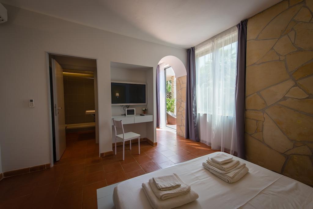 Birkin Apartments Cagliari Pokoj fotografie
